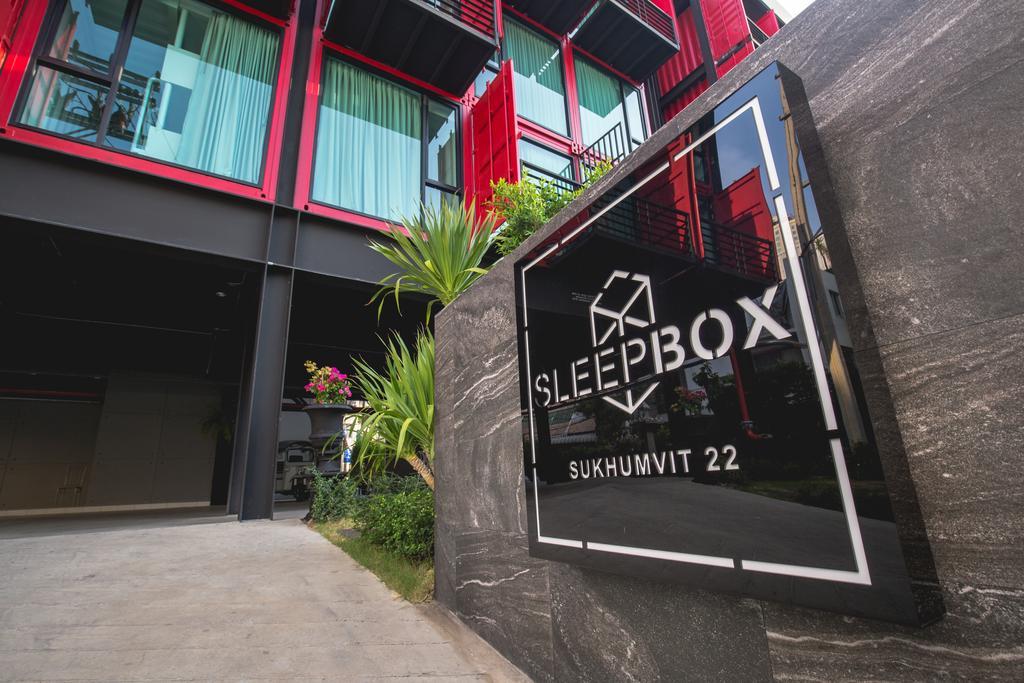 Sleep Box Sukhumvit 22 Hostel Bangkok Exterior photo